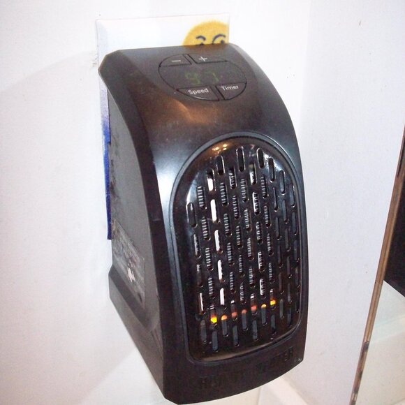 Intertek Handy Heater Plug-In Heater 350 Watts Personal Compact HEAT-MC4, tested - Picture 1 of 6
